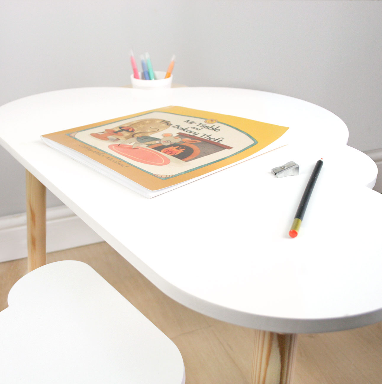 Cloud Desk & Stool Set