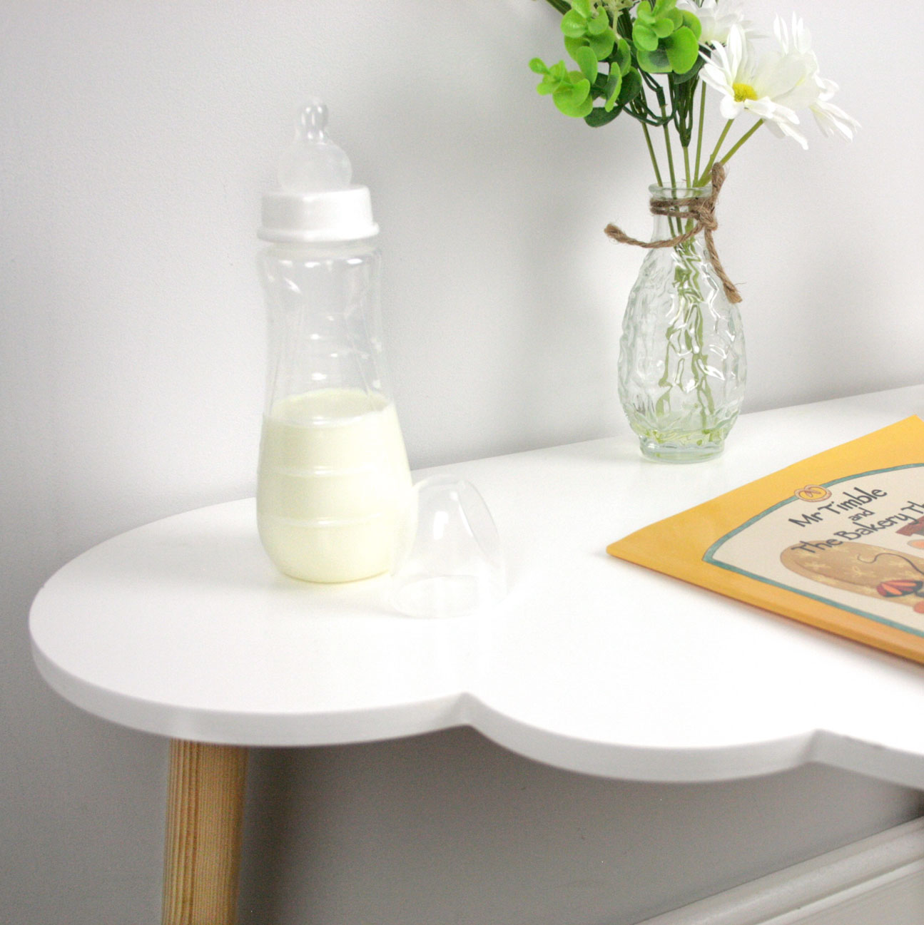 Cloud Desk & Stool Set